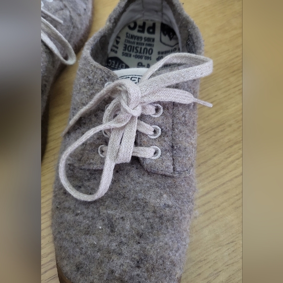 Keen Mosey Derby Felt Shoes - Picture 6 of 6